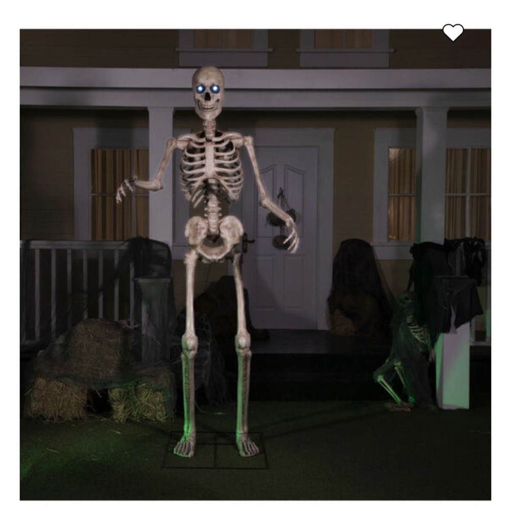 8ft tall animated skeleton